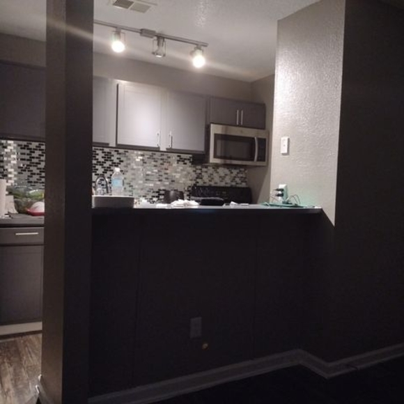 Meet your Posher, Alejandro - Picture 1 of 1